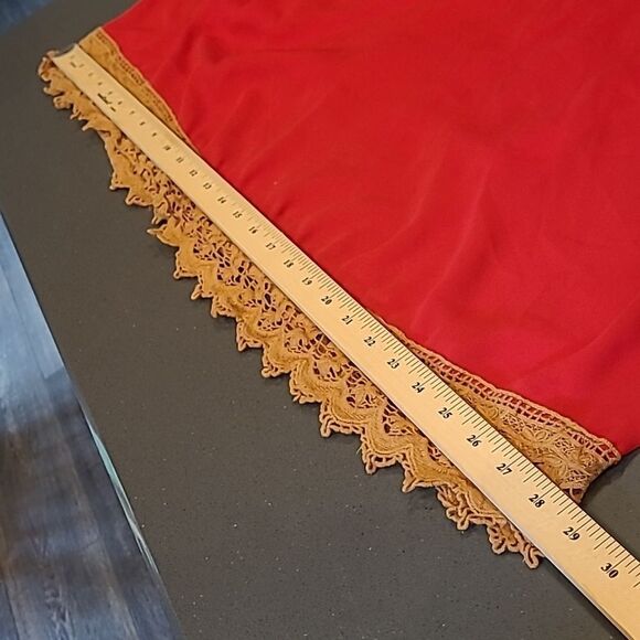 Peach love California plus sz cold shoulder top with crocheted trim - Picture 8 of 11